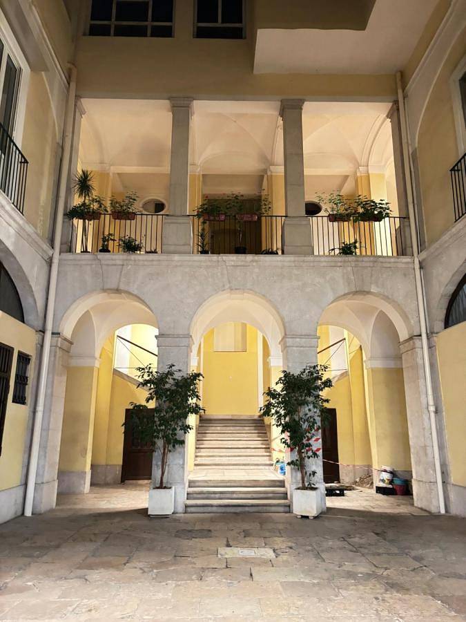 Casa de huéspuedes para 4 personas, con balcón - 1