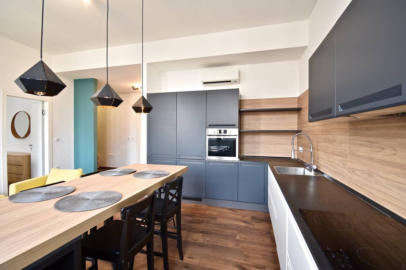 Apartamento entero, Modern apartment with 2 bedrooms near Arena in Pula-Medulin, Pula