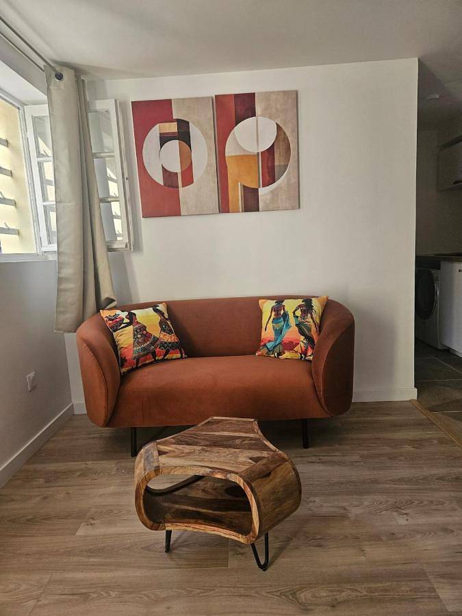 Appartement entier, One-Bedroom Apartment in Morangis, Essonne