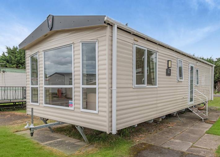 Caravan for 6 people in Essex