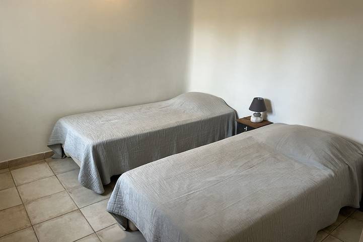 Villa pour 6 personnes, avec jardin ainsi que piscine et terrasse dans Fautea - 3