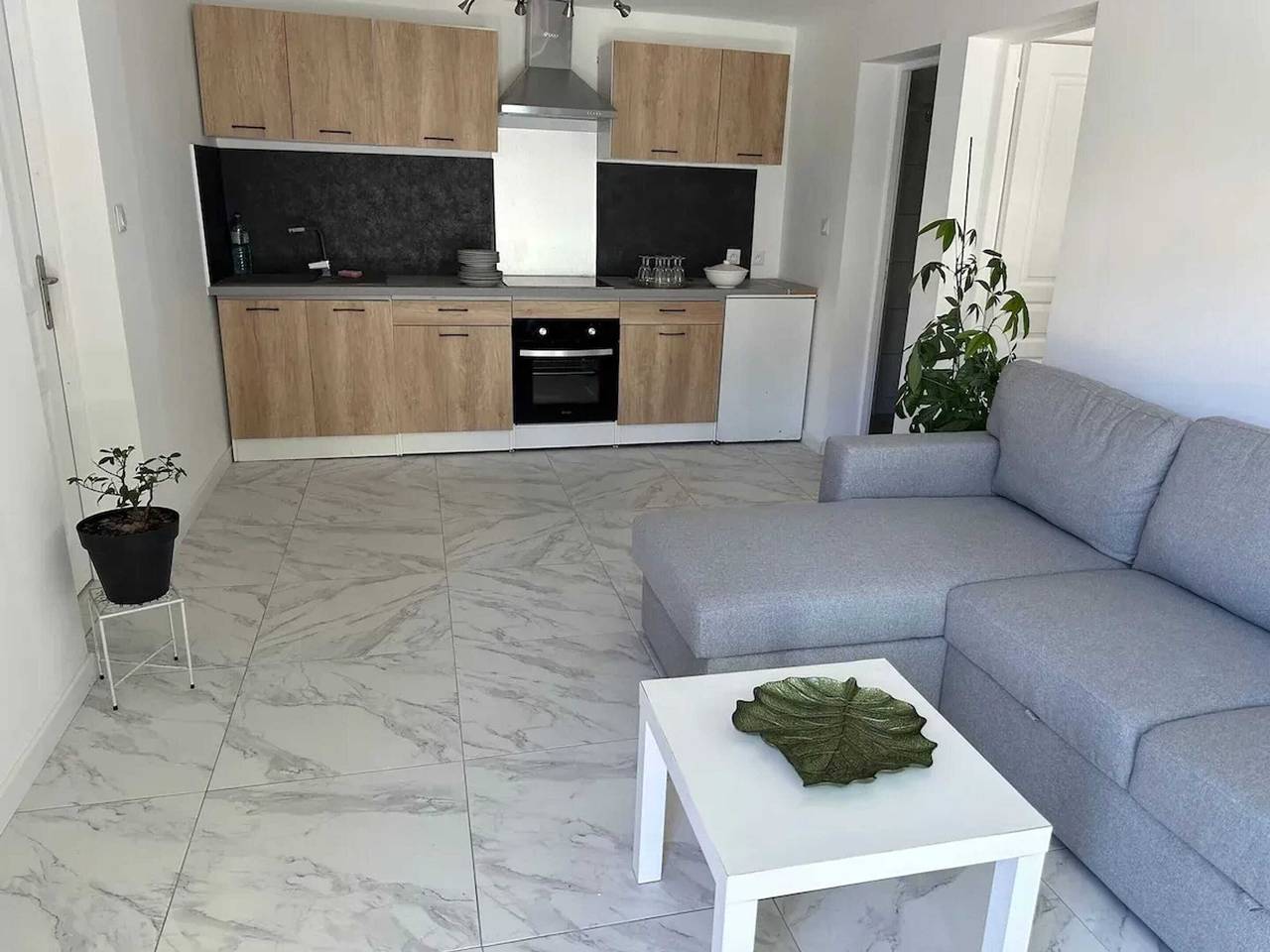 Ganze Wohnung, Gemütliches Appartement in der Nähe von Paris, 45 m², Terrasse in Tremblay-en-France, Seine-Saint-Denis