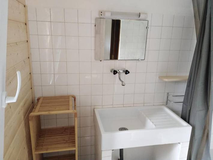 Location de vacances pour 2 personnes, avec terrasse ainsi que jardin et vue à Orpierre - 3