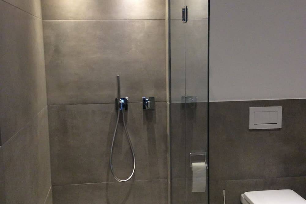 Ganze Wohnung, 5 ***** Wohnen über Lochau mit direktem Seeblick in Lochau, Bodensee-Vorarlberg