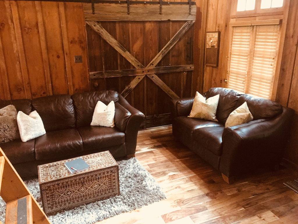 Abgelegene Red River Gorge Pet-Friendly Kabine auf 3 Hektar (Serenity Falls) in Daniel Boone National Forest