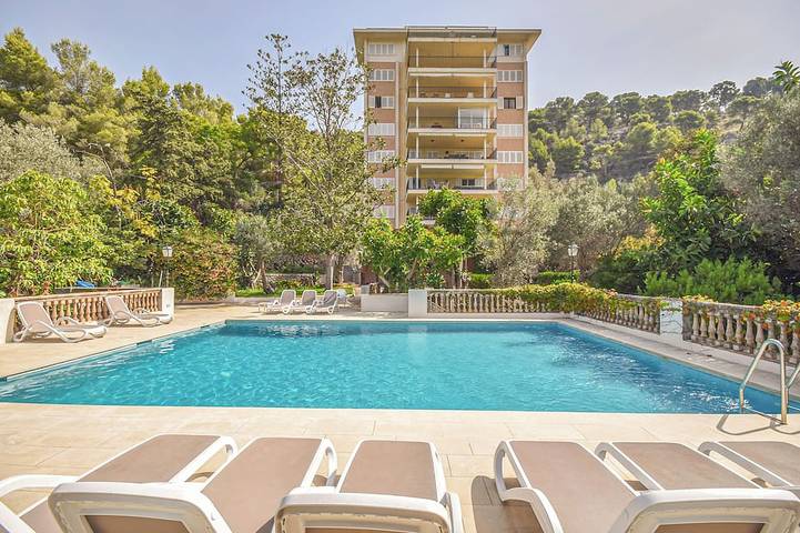 Apartamento de vacaciones para 6 personas, con balcón además de jardín y piscina - 1