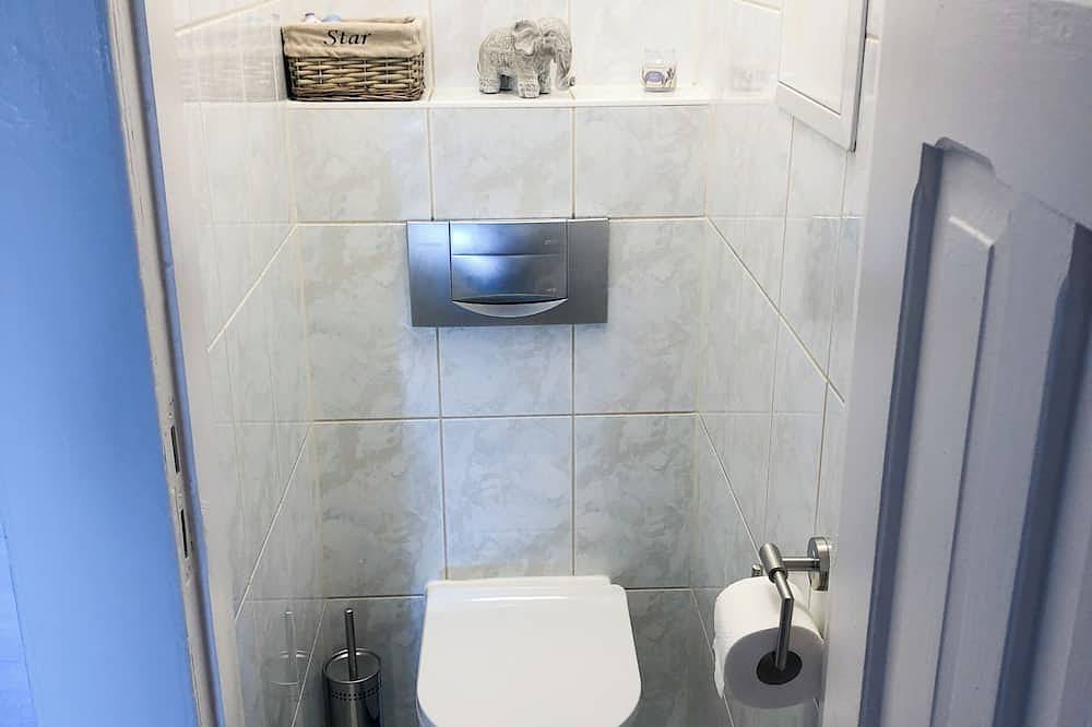 Ganze Wohnung, Top ausgestattet & modern: ruhige 2 Zi-Wohnung, kinder- und haustierfreundlich! in Rudolstadt, Saaleland
