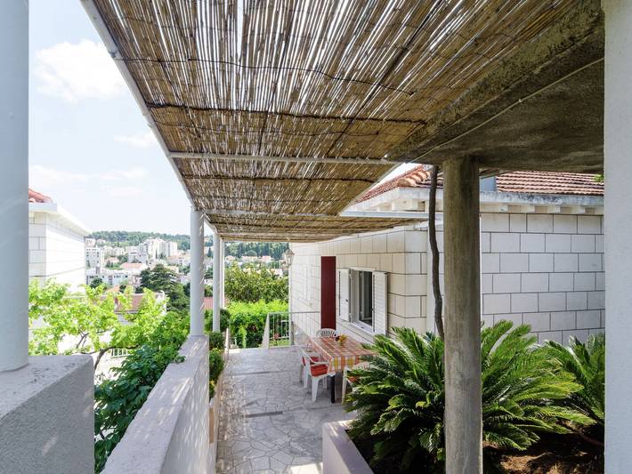 Ferienwohnung für 4 Personen, mit Balkon und Terrasse in Dubrovnik