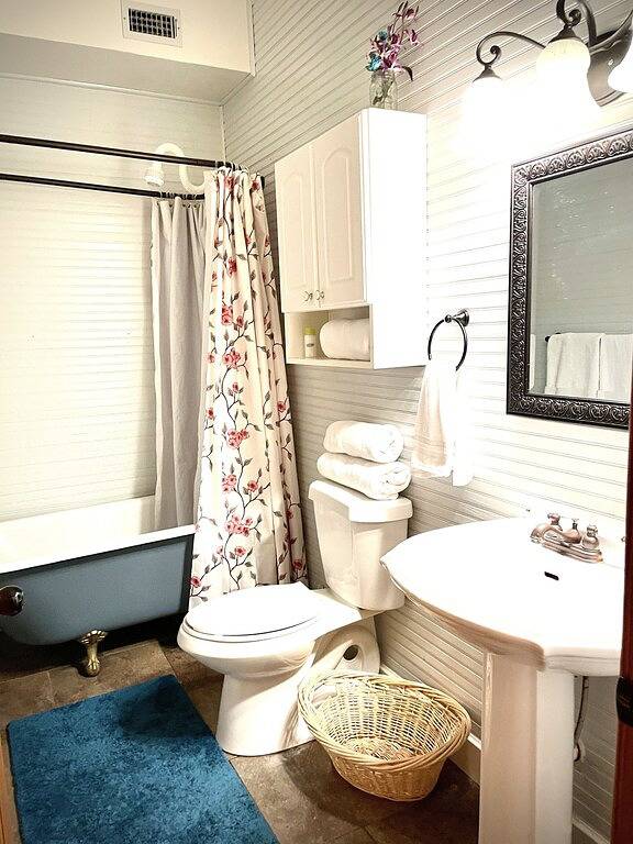 Kürzlich renoviertes Haus im viktorianischen Stil in der Innenstadt von Pflugerville in Pflugerville, Travis County