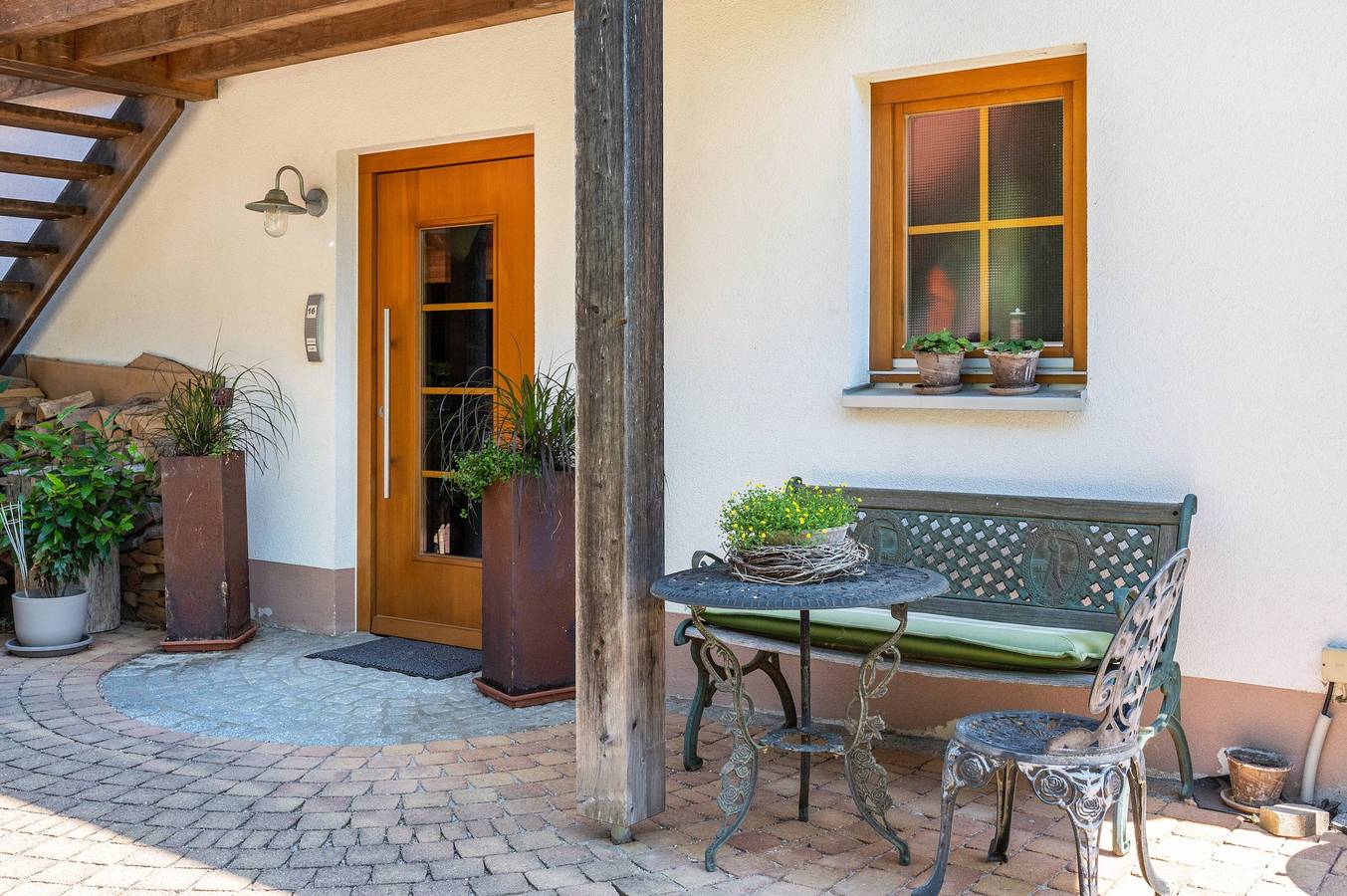 Hel lejlighed, Apartment Haus Am Wald with Mountain View, Shared Terrace and Wi-Fi in Untermünstertal, Münstertal