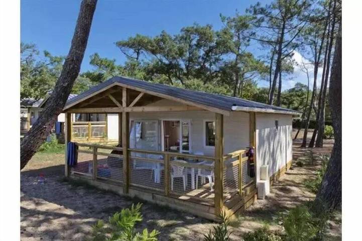 Maison pour 6 personnes, avec piscine à Saint-Julien-des-Landes