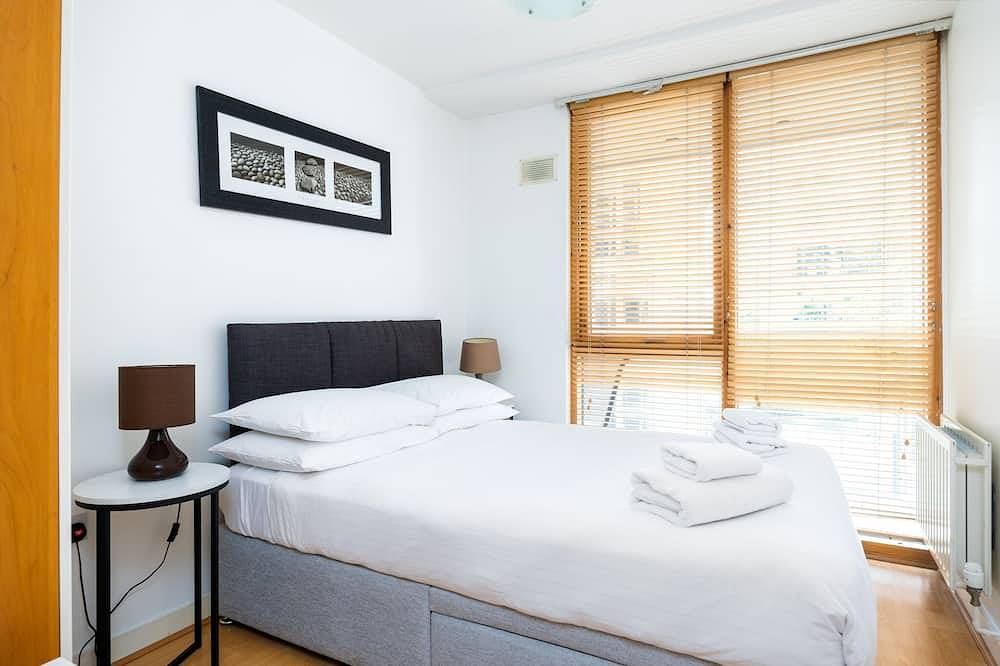 Entire apartment, Lovely 2 Br Apartment With Balcony in Dublin, County Dublin