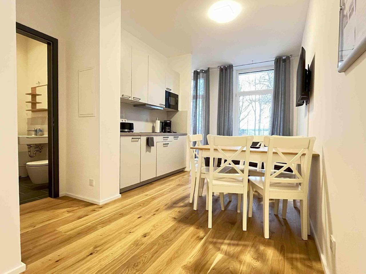 Ganze Ferienwohnung, Am1O13 Moderne Monteurwohnung in Amberg, Ostbayern