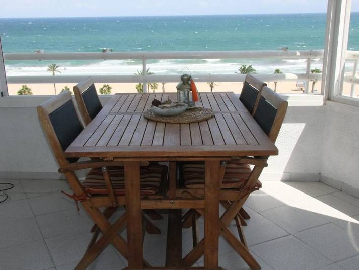 Apartamento para 6 personas, con Balcón y Terraza además de Jardín y Piscina en Urbanova