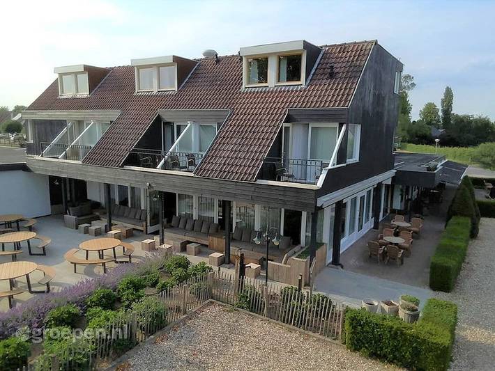 Ferienhaus für 52 Personen, mit Balkon/Terrasse und Terrasse sowie Garten in Zevenaar