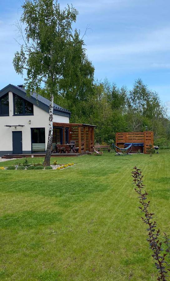 Dom dla 6 osób, z taras i jacuzzi oraz ogród - 1