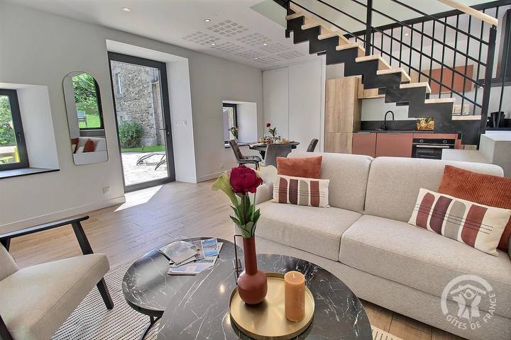 Gîte pour 4 personnes, avec Terrasse et Jardin dans La Roche-Jaudy - 3