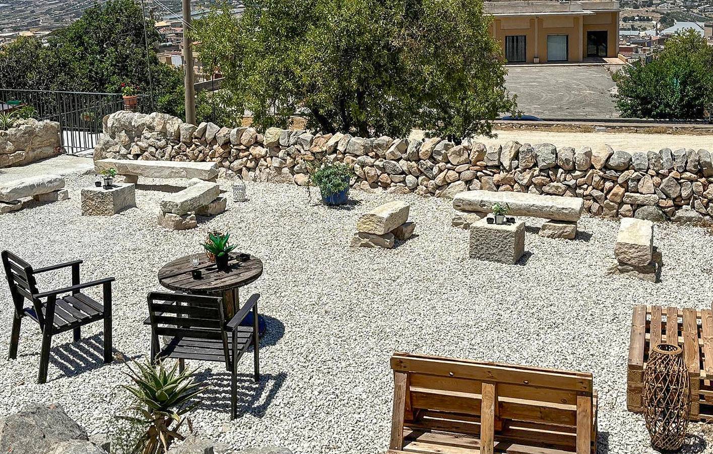 Gemütliche Ferienwohnung mit WLAN und Parkplatz, in der Nähe der Pizzeria Fonte und des Flusses Ippari in Comiso, Ragusa Provinz