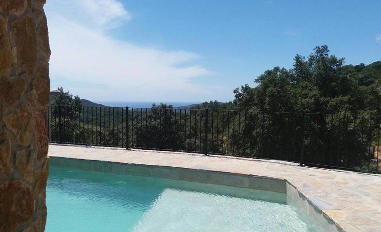 Apartamento para 9 personas, con Balcón y Terraza además de Jardín y Piscina en Llagostera