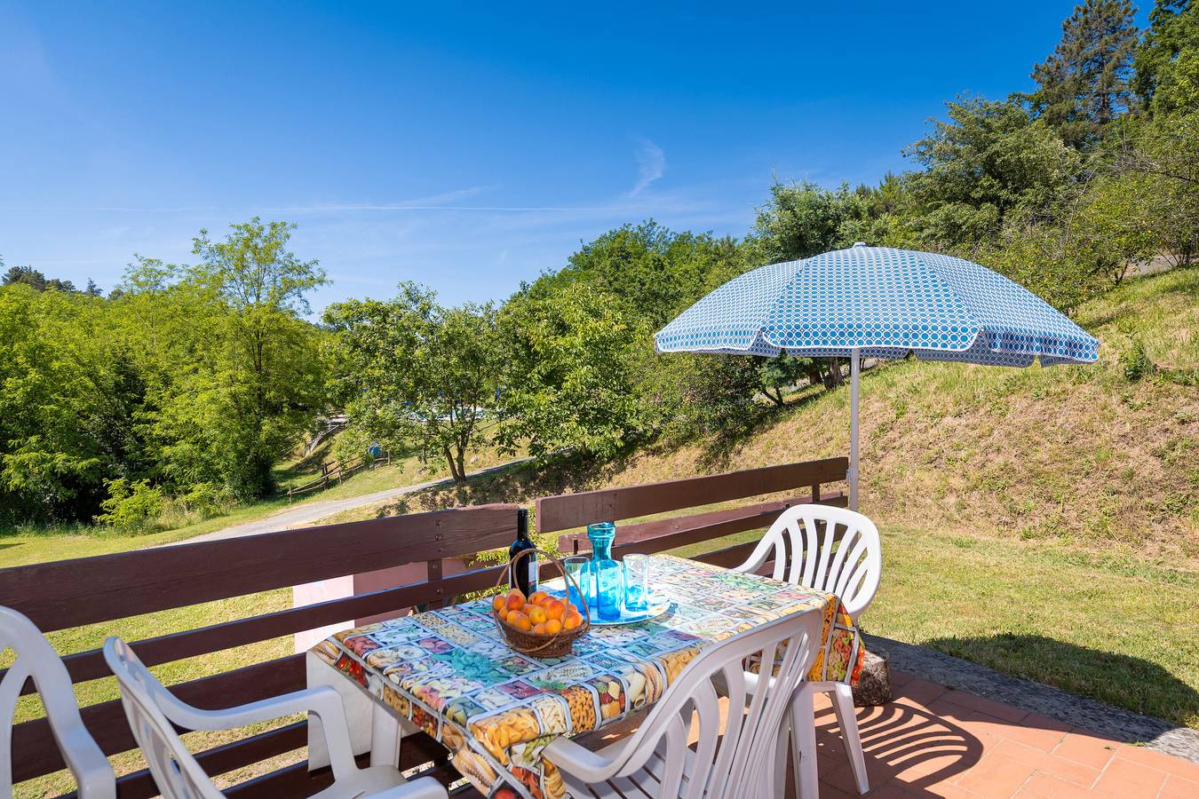 Holiday Home 'Poggio4' with Shared Pool, Private Terrace and Wi-Fi in Fauglia, Italian Riviera