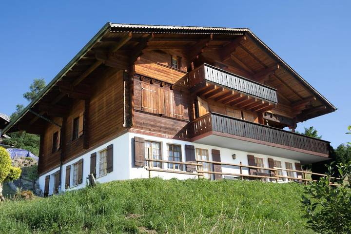 Ferienwohnung für 2 Personen, mit Terrasse und Ausblick in Plaffeien