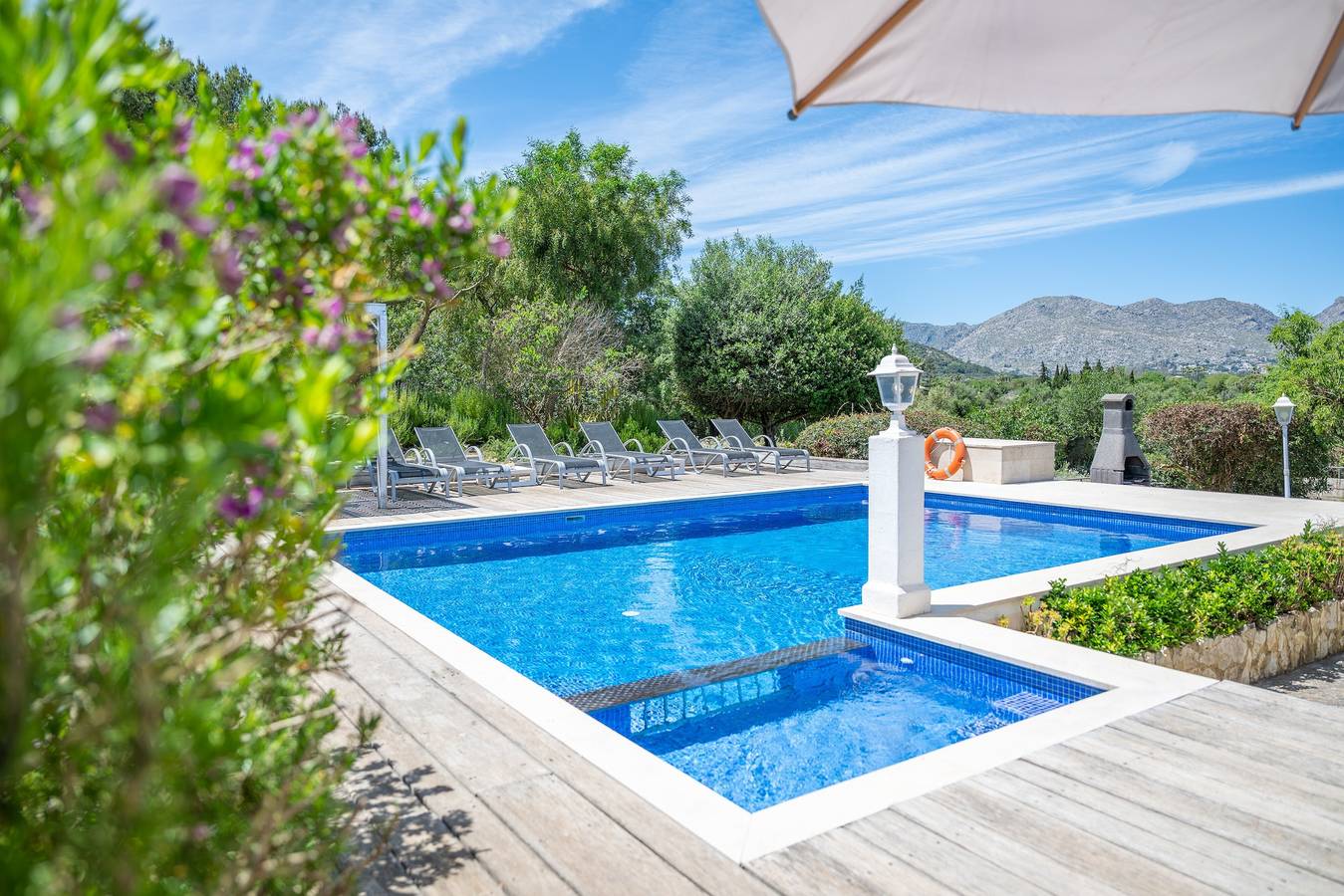 Villa 'Negri' with Private Pool, Wi-Fi and Air Conditioning in Pollença, North Majorca