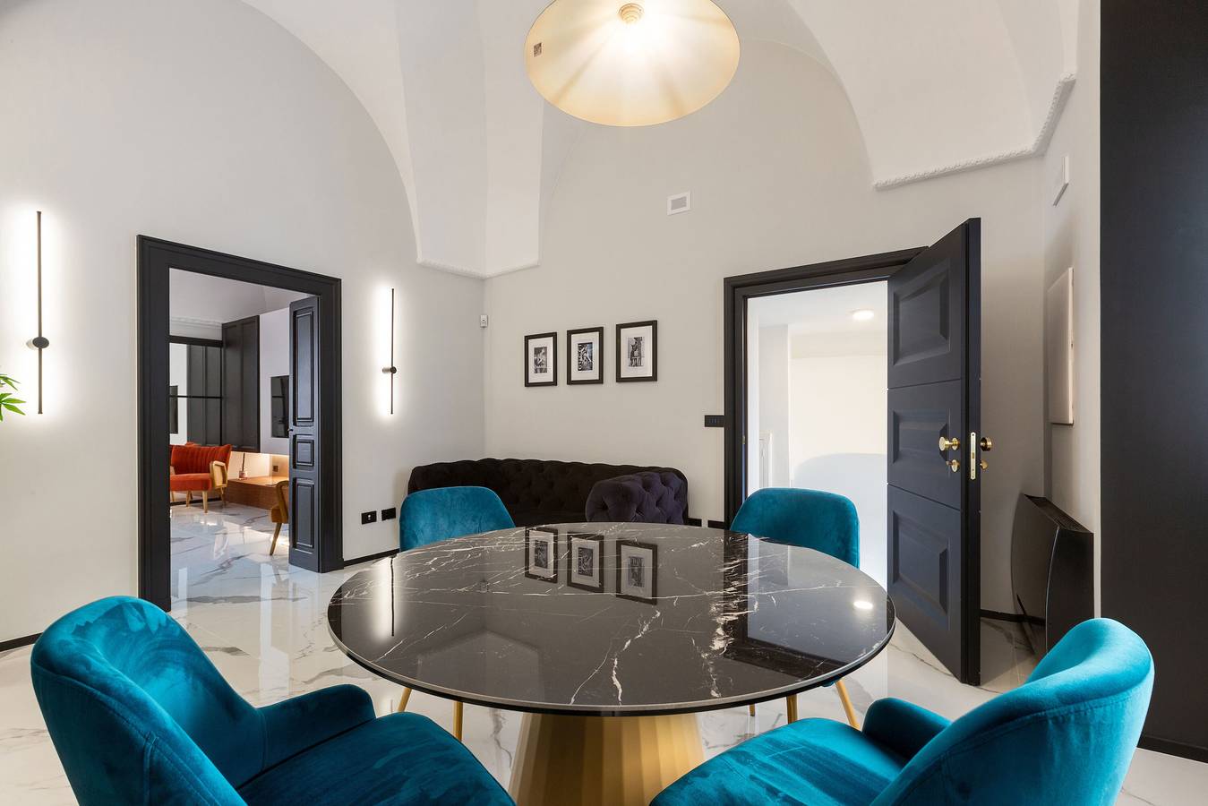 The White Escape Suite a Ostuni by Barbarhouse in Ostuni, Salento