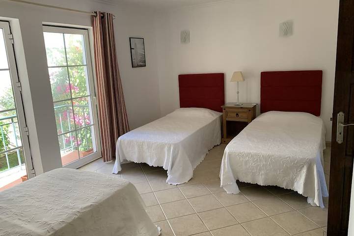 Erstaunliches T5 Stadthaus im alten Dorf Vilamoura mit direktem Zugang zum Hauptpool. in Vilamoura, Quarteira