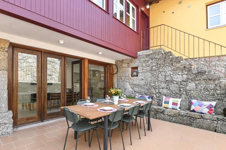Casa rural para 8 personas, con Jacuzzi y Terraza además de Jardín y Vistas en Amares - 2