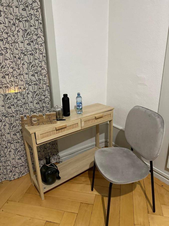 Gîte pour 4 personnes, avec jacuzzi à La Chaux-de-Fonds - 2