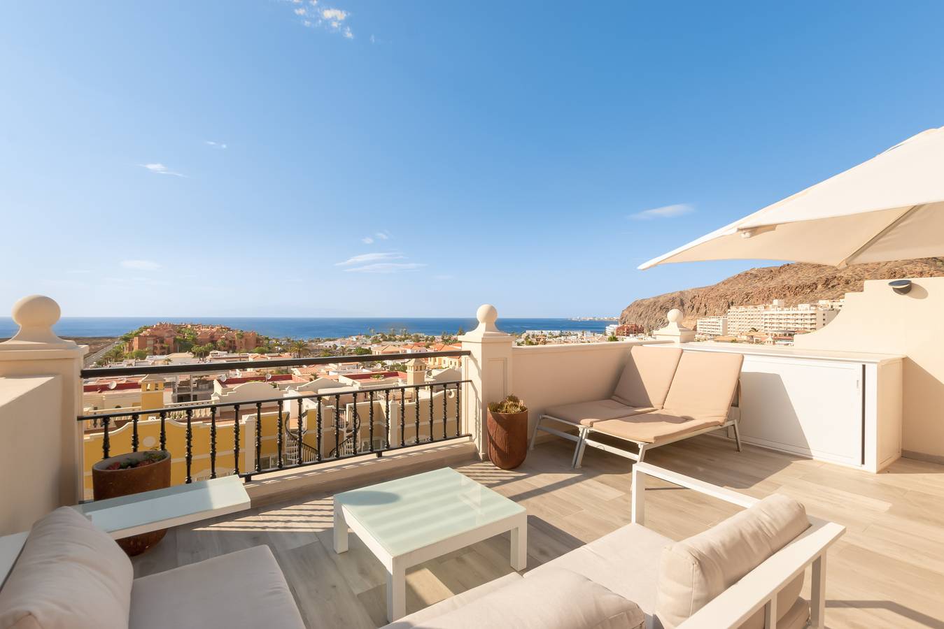 Paraiso B18 Penthouse Sea View & Sunny Terraces in Palm-Mar, Arona 