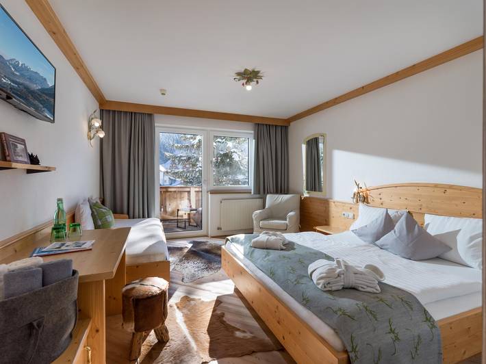 Hotel für 2 Personen, mit Balkon und Terrasse sowie Garten und Pool in Thiersee - 4
