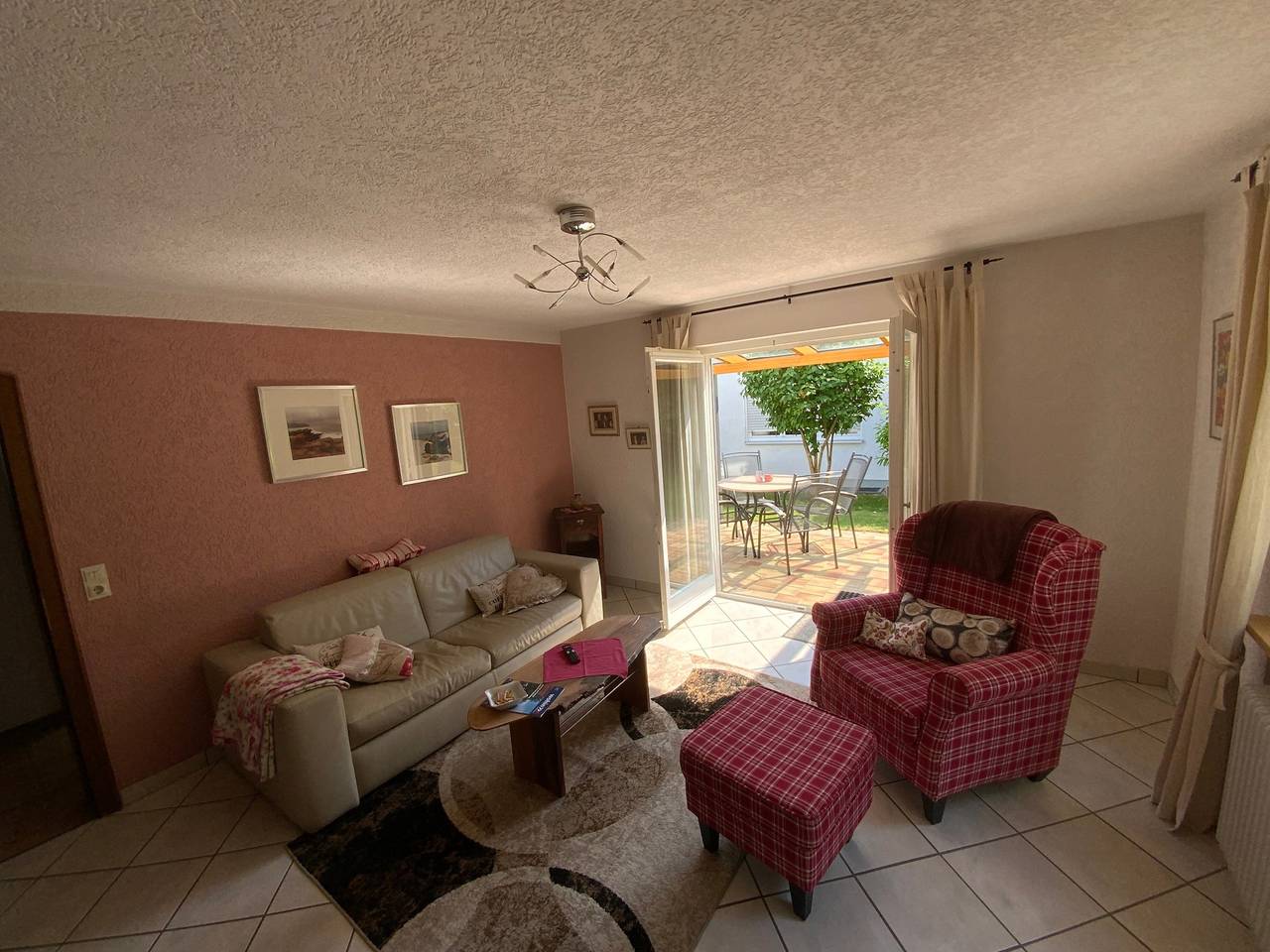 Ganze Wohnung, Apartment „Ruhe und Entspannung“ mit privater Terrasse, Garten und Wlan in Kandern, Südschwarzwald