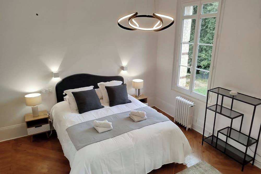 Queen Double Room, Boutique Hôtel Château Loyd & Spa, Pays de Caux in Veauville-lès-Baons, Région de Rouen