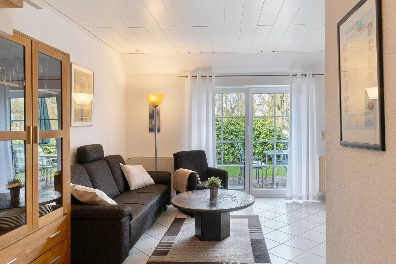 Ganze Wohnung, Fewo 'Frieseneck' mit privater Terrasse und kleinem Garten  in Zetel, Südliche Nordseeküste