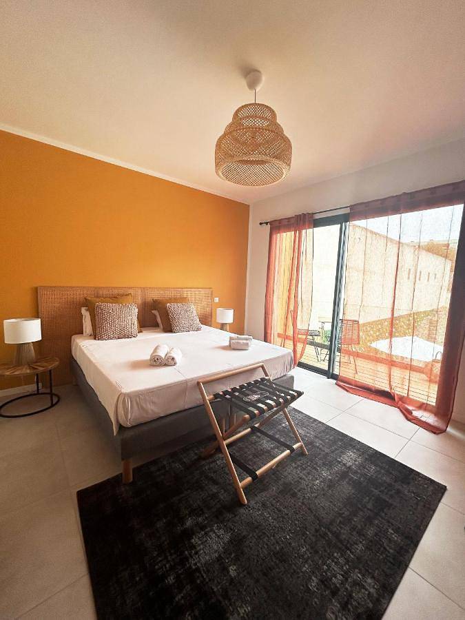 Hôtel pour 2 personnes, avec balcon dans Office De Tourisme De Propriano - 3