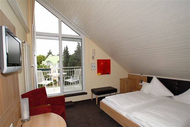 Hôtel, avec Balcon/Terrasse et Balcon ainsi que Terrasse et Jardin à Radolfzell am Bodensee