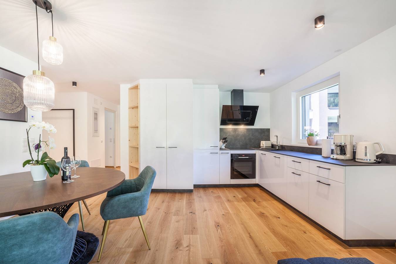 Entire apartment, Apartment 'Sankt Martin' with Mountain View, Private Terrace and Wi-Fi in St. Martin in Passeier, Passeiertal