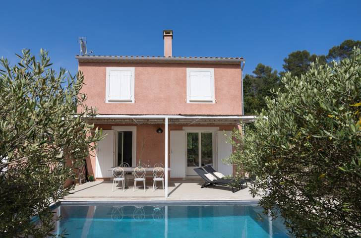 Gîte pour 6 personnes, avec piscine