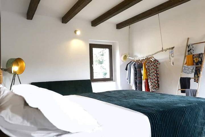 Casa vacanze con piscina ed idromassaggio esterne tra San Leo e San Marino in San Leo (Italia), Provincia di Rimini