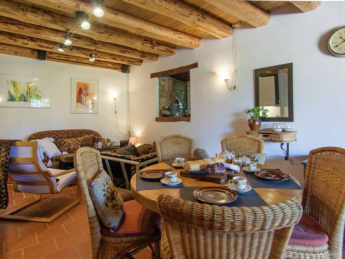 Gîte pour 5 personnes, avec terrasse ainsi que jardin et piscine, adapté aux familles à Roussines - 3
