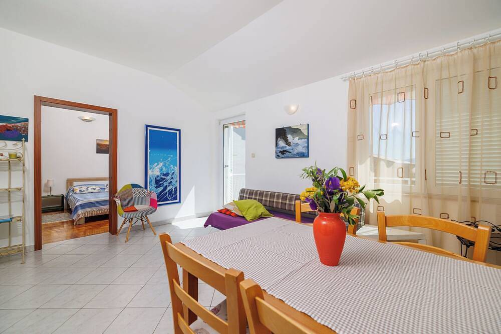 Ganze Wohnung, Ferienwohnungen Villa Mala - Povile in Povile, Primorje-Gorski Kotar