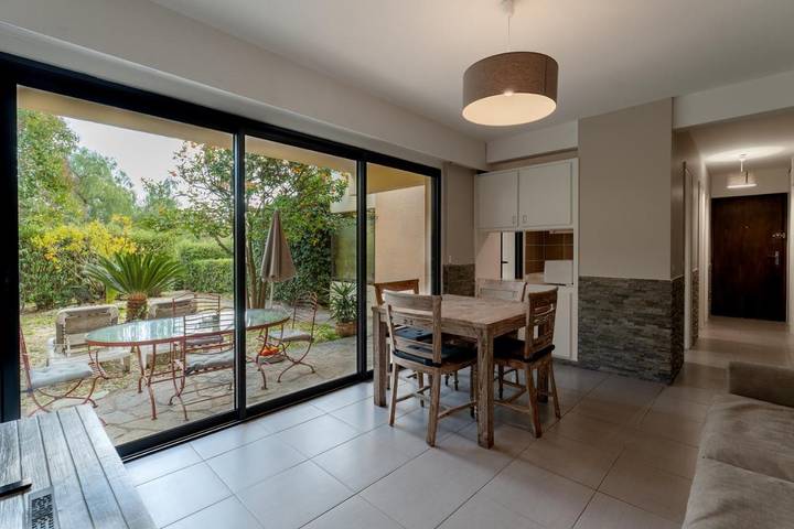 Gîte pour 4 personnes, avec jardin et terrasse, animaux acceptés dans Plage d'Aiguebelle - 4