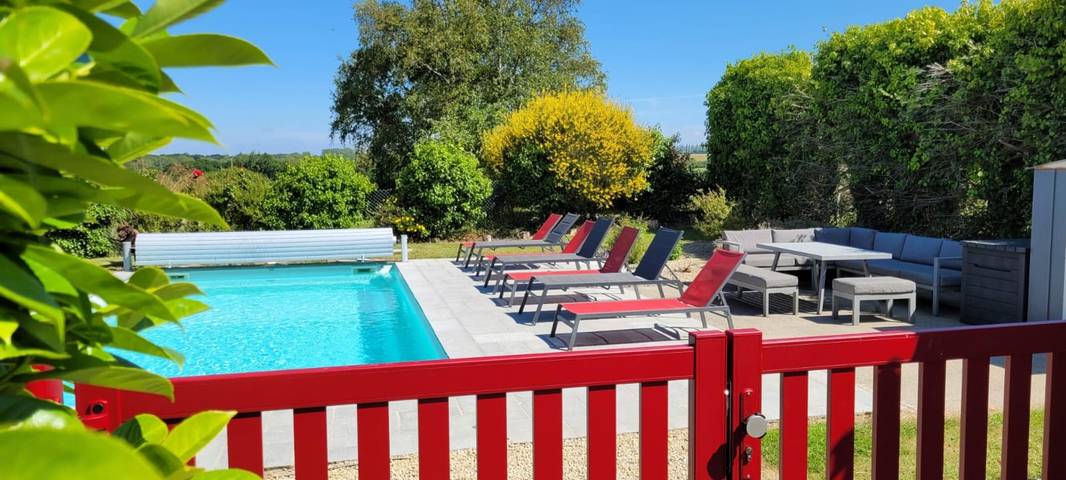 Location de vacances pour 12 personnes, avec jardin, adapté aux familles dans Lamballe-Armor - 2
