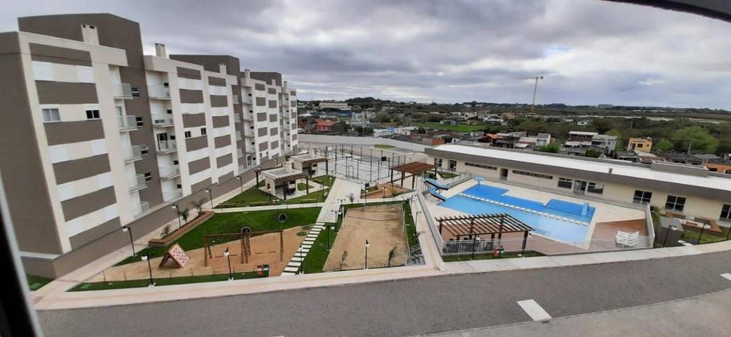 Casas e apartamentos de temporada para 4 pessoas, com piscina e jardim e ainda piscina infantil, adaptado a crianças em Pelotas