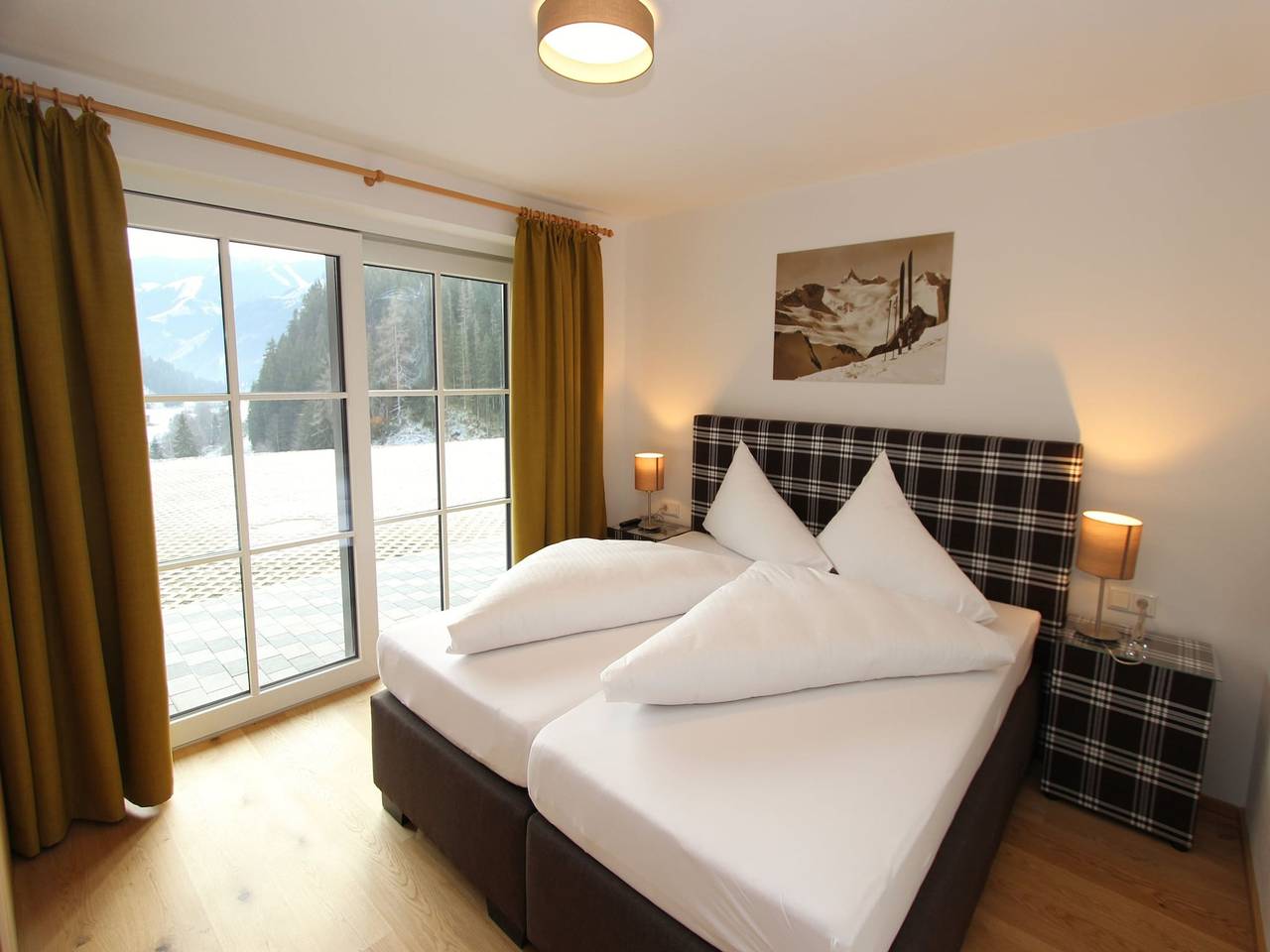 Modern Chalet with Sauna near Ski Area in Salzburg in Saalbach, Saalbach-Hinterglemm