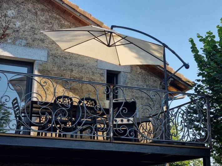 Gîte pour 5 personnes, avec piscine ainsi que jardin et vue à Mugron