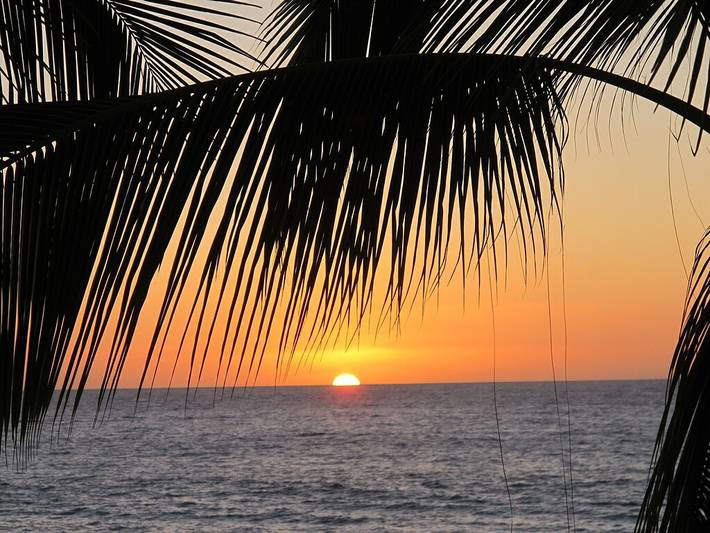 Vacation rental for 4 people, with pool and balcony in Kailua-Kona