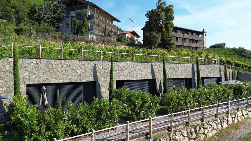 Baita per 4 persone, con Terrazza e Idromassaggio nonché Giardino e Panorama a Bressanone