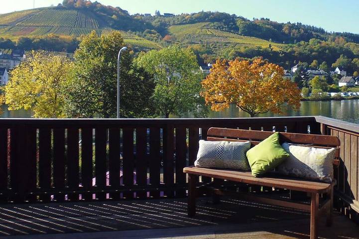 Ferienwohnung für 4 Personen, mit Garten und Terrasse in Zell (Mosel)